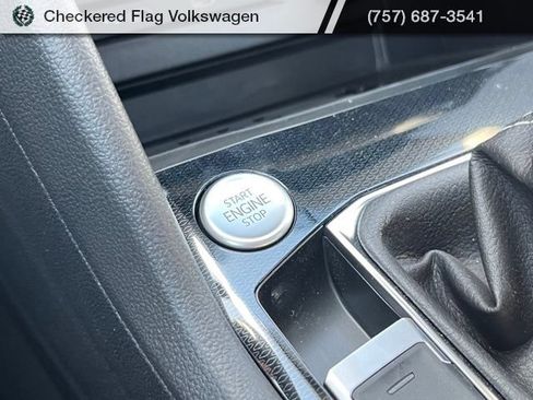 New 2026 Volkswagen Taos SE FWD image 43