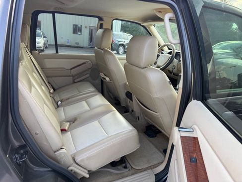 Used 2006 Ford Explorer Eddie Bauer RWD image 15