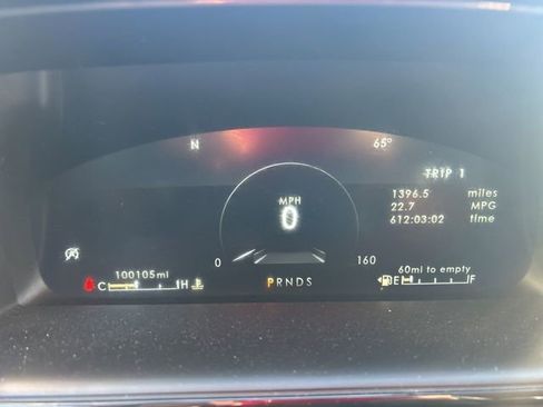 Used 2022 Lincoln Nautilus FWD w/ Premium Package image 11