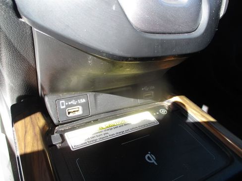 Used 2020 Honda CR-V Touring image 14