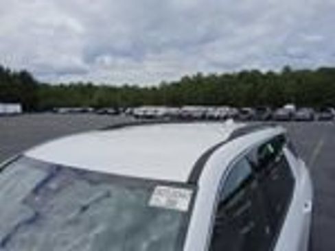 Used 2026 Chevrolet Traverse LT w/ Driver Confidence Package FWD image 19
