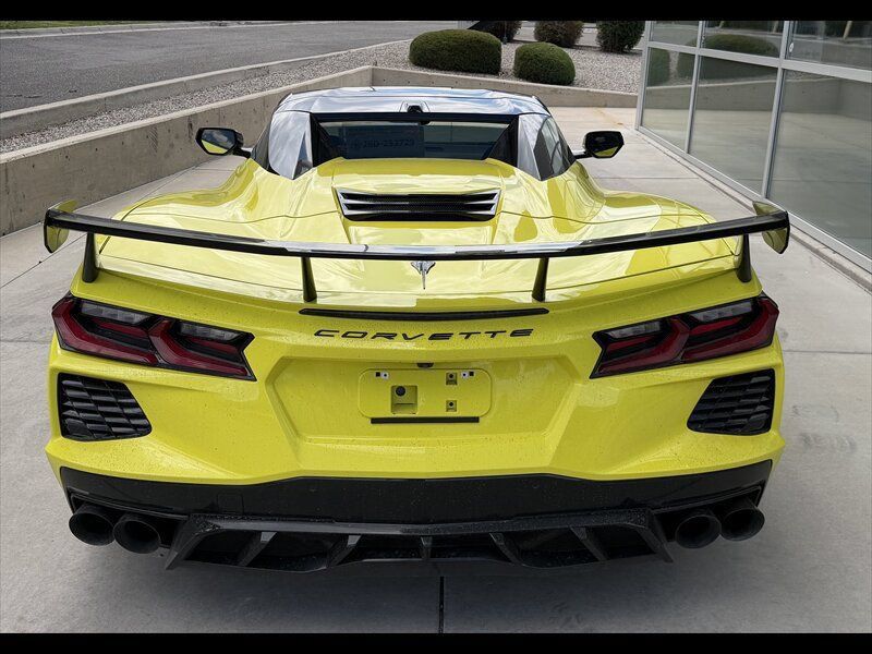 Used 2023 Chevrolet Corvette Stingray Premium Conv w/ Z51 Performance Package RWD image 9
