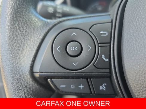 Used 2022 Toyota Corolla LE FWD image 17