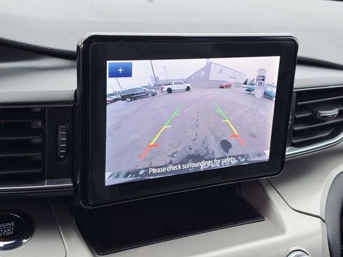 Certified 2023 Ford Explorer XLT w/ Equipment Group 202A image 18