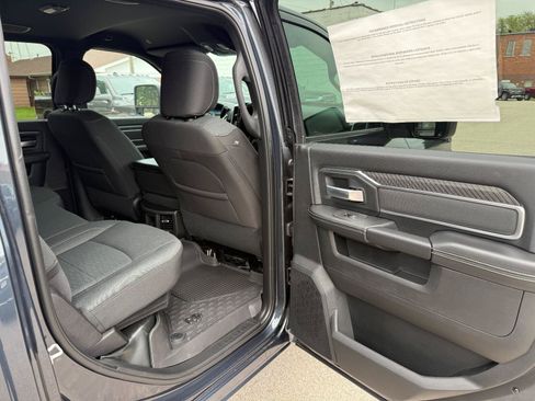 New 2026 RAM 2500 Big Horn AWD/4WD image 16