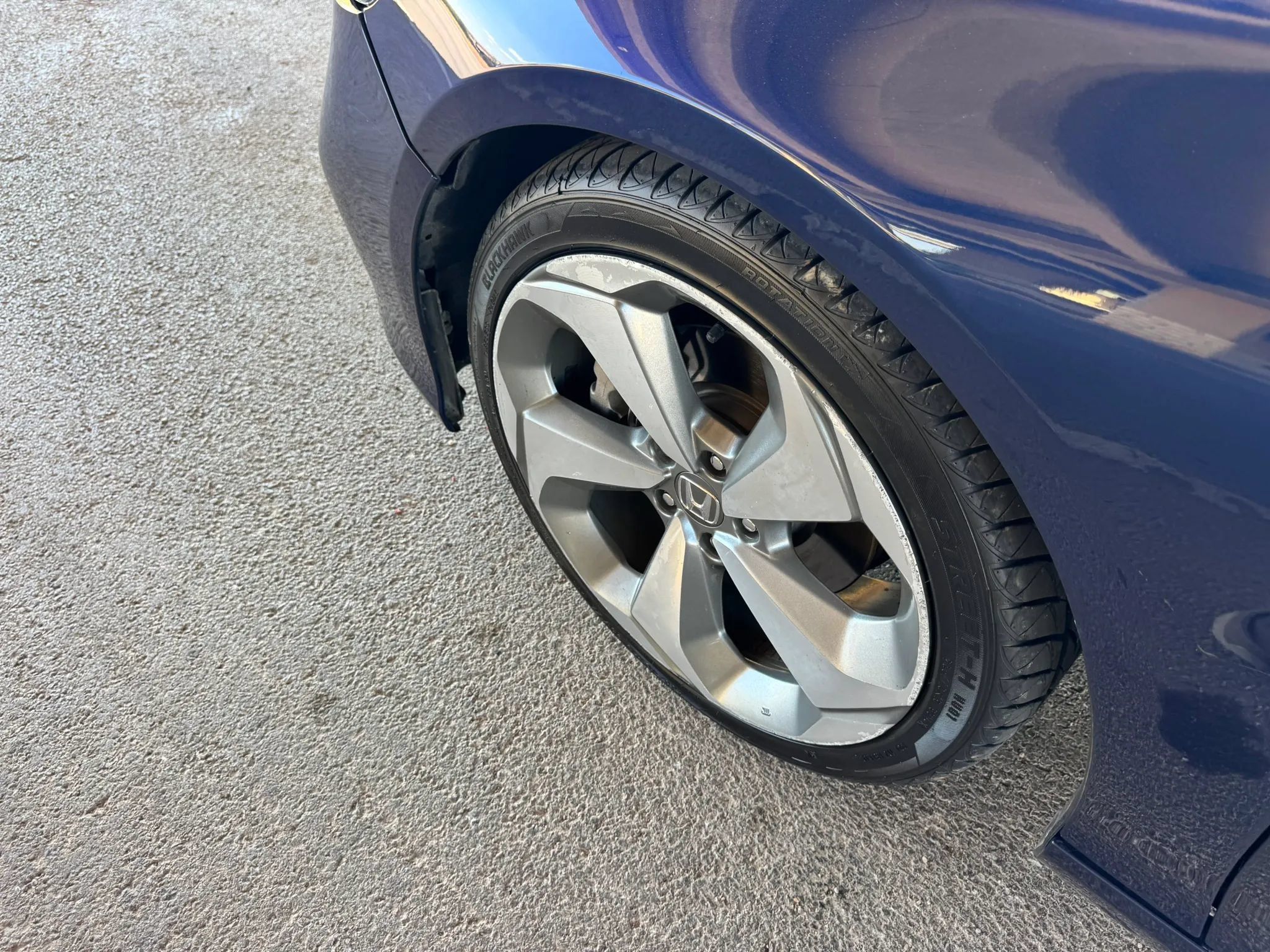 Used 2018 Honda Accord Touring image 29