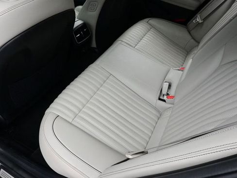 Used 2022 Genesis G70 3.3T w/ Sport Advanced Package image 14