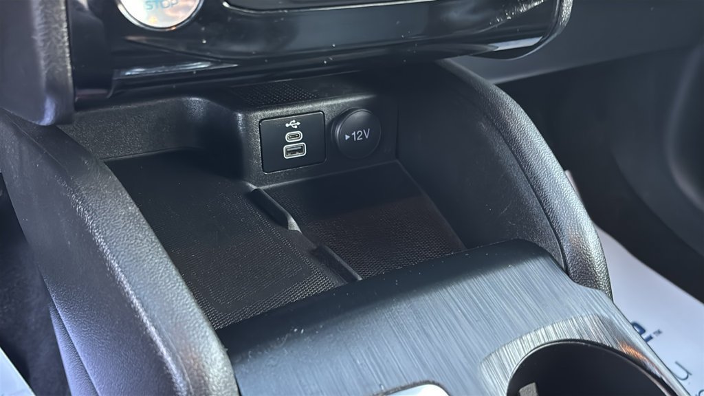 Used 2024 Ford Escape Platinum AWD/4WD image 20