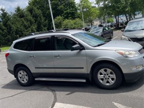 Used 2012 Chevrolet Traverse LS AWD/4WD image 6