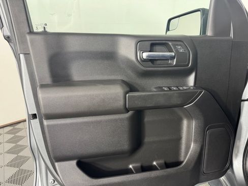Used 2023 Chevrolet Silverado 1500 Custom w/ LPO, Dark Essentials Package AWD/4WD image 9
