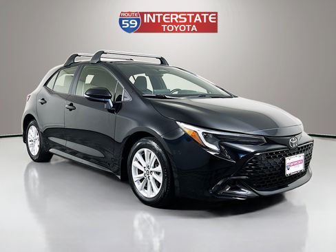Certified 2025 Toyota Corolla SE w/ SE Package FWD image 1