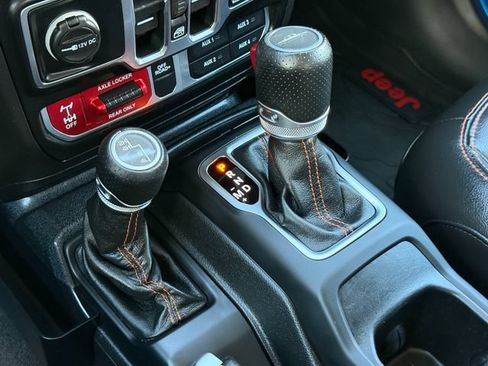 Used 2021 Jeep Gladiator Mojave AWD/4WD image 42