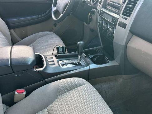 Used 2006 Toyota 4Runner SR5 image 17