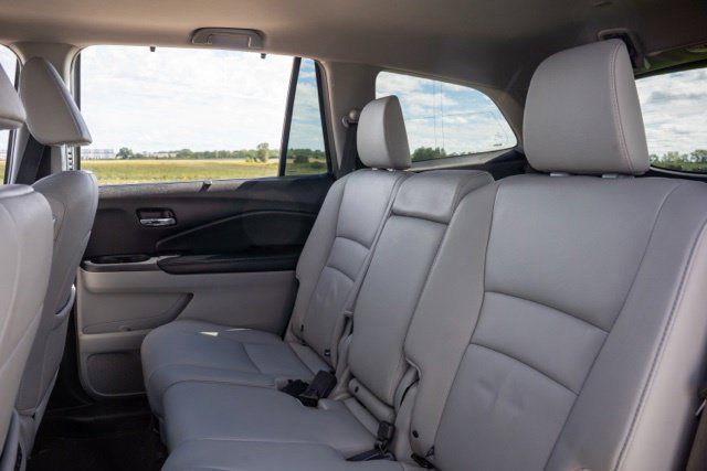 Used 2017 Honda Pilot Touring image 15