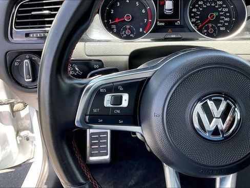 Used 2018 Volkswagen GTI SE w/ SE Leather Package FWD image 18