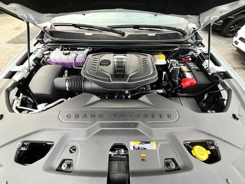 New 2026 Jeep Grand Wagoneer L Limited AWD/4WD image 3