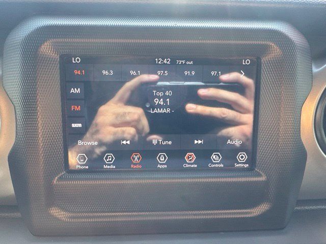 Certified 2021 Jeep Gladiator Sport AWD/4WD image 16