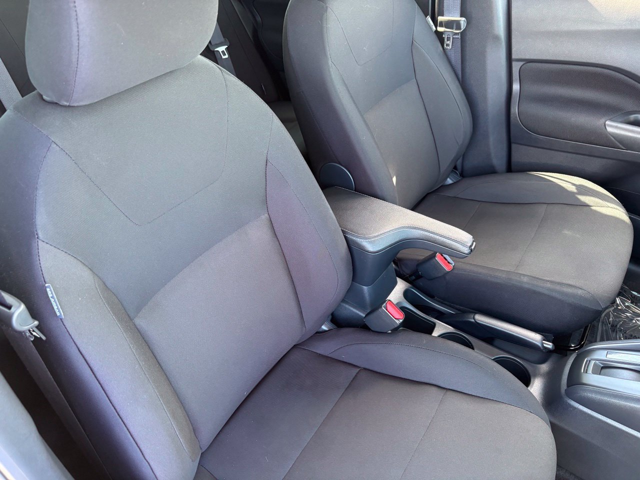 Certified 2025 Nissan Kicks Play S FWD image 11