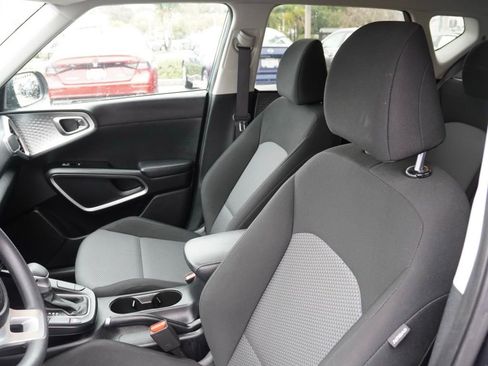 Used 2023 Kia Soul LX w/ Option Group 015 image 15