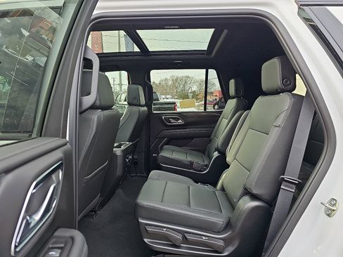 Used 2023 Chevrolet Tahoe Z71 w/ Luxury Package image 12