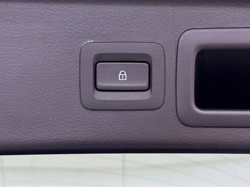 Used 2025 MAZDA CX-30 AWD 2.5 S w/ Preferred Package image 32