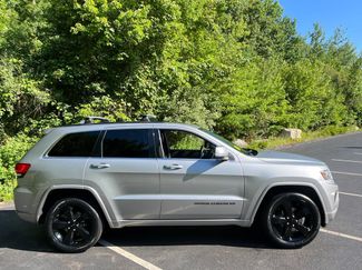 Used 2015 Jeep Grand Cherokee Altitude AWD/4WD video 2