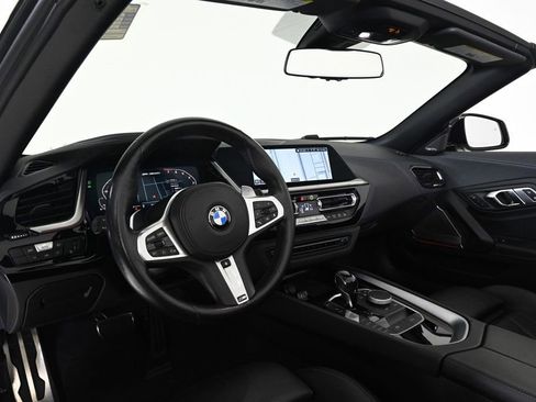 Used 2020 BMW Z4 M40i w/ Executive Package image 9