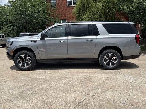 New 2026 GMC Yukon XL AT4 w/ AT4 Premium Package AWD/4WD image 13