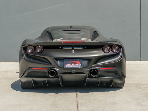 Used 2021 Ferrari F8 Tributo image 8
