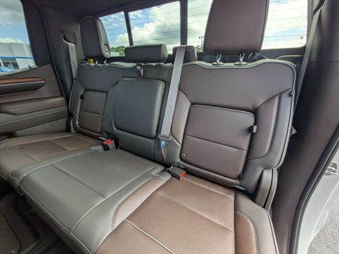 Used 2023 GMC Sierra 1500 Denali w/ Technology Package RWD image 7