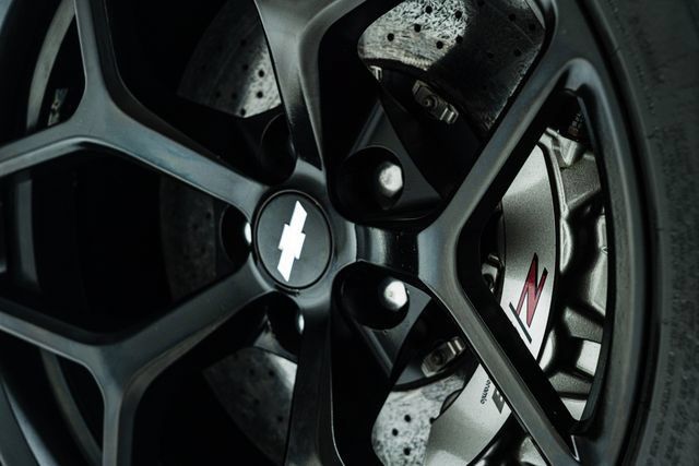 Used 2015 Chevrolet Camaro Z/28 RWD image 22
