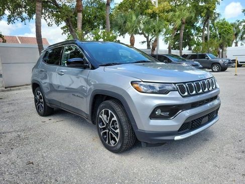 Used 2024 Jeep Compass Limited image 1