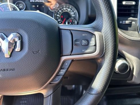 Used 2024 RAM 2500 Tradesman w/ Chrome Appearance Group image 23