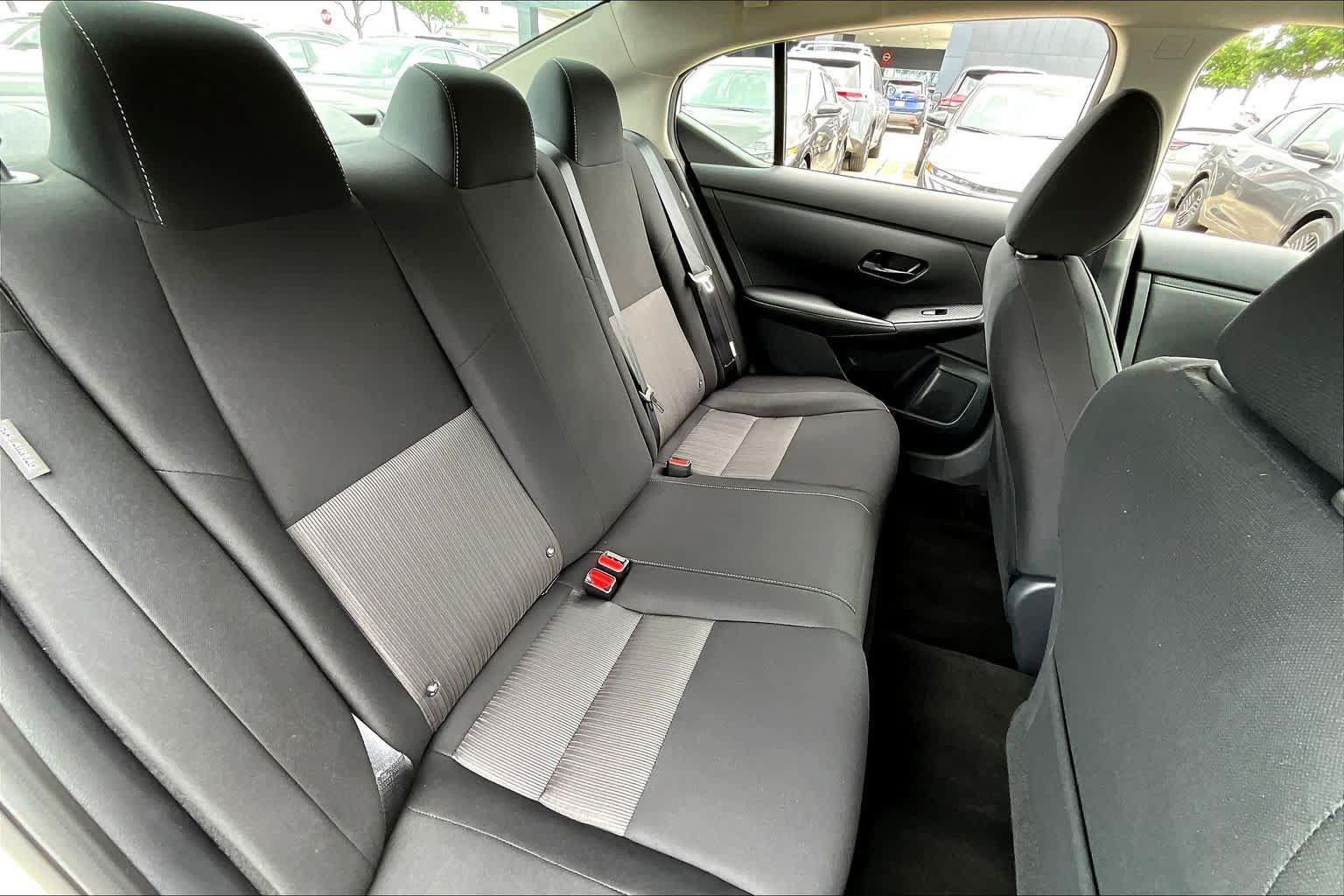 Used 2025 Nissan Sentra SV w/ Trunk Package FWD image 19