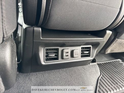 Used 2022 Chevrolet Silverado 1500 LT w/ Z71 Off-Road Package image 35