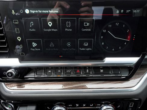 Used 2025 GMC Sierra 1500 Elevation image 27