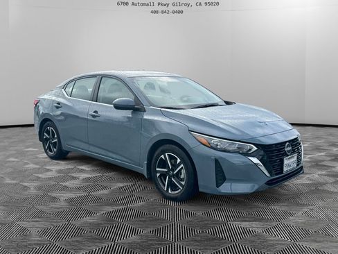 Used 2024 Nissan Sentra SV image 3
