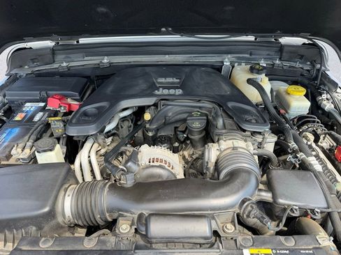 Used 2019 Jeep Wrangler Unlimited Sport AWD/4WD image 10