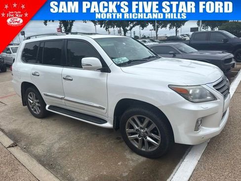 Used 2014 Lexus LX 570 4WD image 3