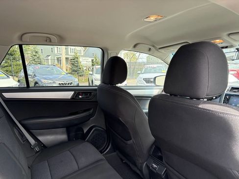 Used 2018 Subaru Outback 2.5i Premium AWD/4WD image 24