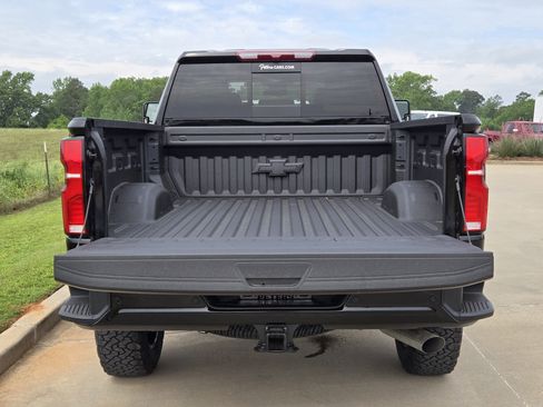 New 2026 Chevrolet Silverado 2500 LTZ w/ Trail Boss Package AWD/4WD image 7