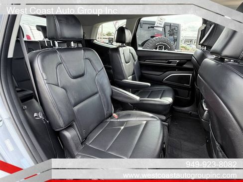 Used 2025 Kia Telluride S AWD/4WD image 11