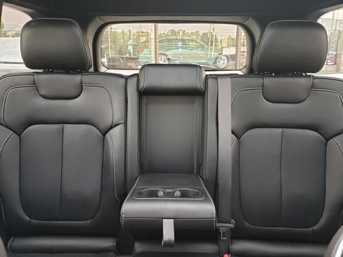 Used 2023 Jeep Grand Cherokee Overland w/ Luxury Tech Group IV AWD/4WD image 14
