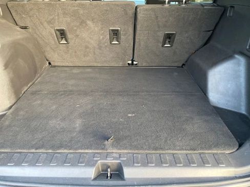 Used 2020 Chevrolet Equinox LT image 25