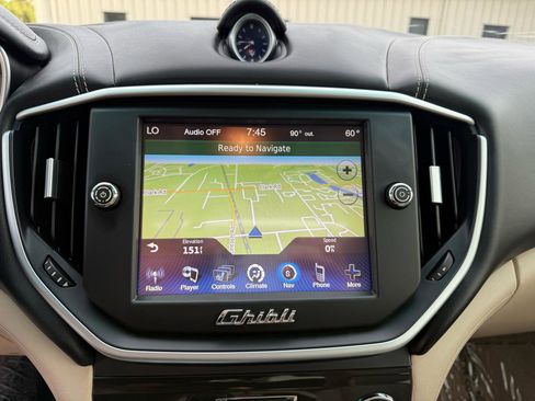 Used 2015 Maserati Ghibli S image 27
