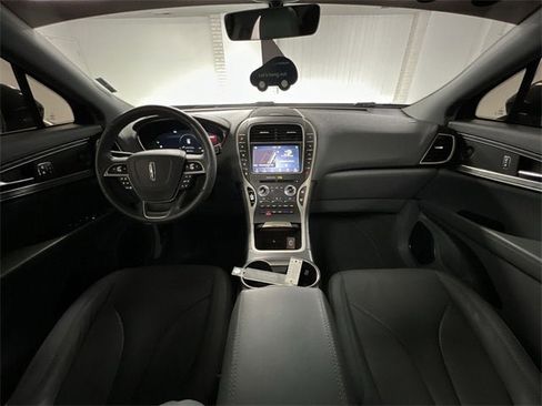 Used 2020 Lincoln Nautilus Reserve w/ Equipment Group 201A image 21