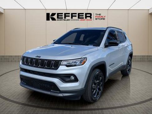 New 2026 Jeep Compass Latitude image 1