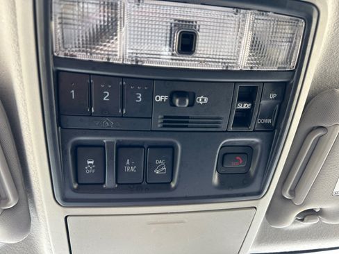 Used 2021 Toyota 4Runner SR5 Premium w/ Moonroof Package AWD/4WD image 16