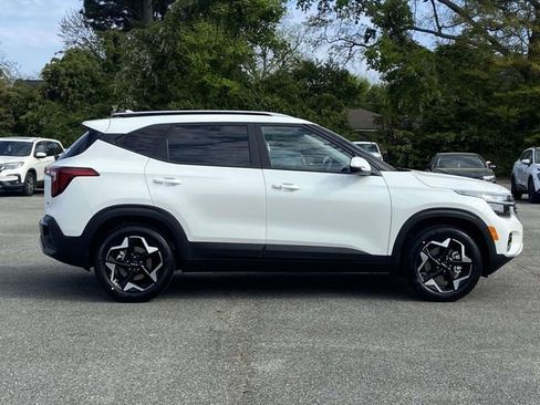 New 2026 Kia Seltos S AWD/4WD image 2
