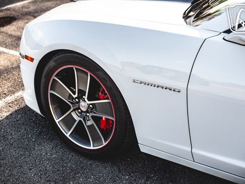 Used 2010 Chevrolet Camaro SS w/ RS Package image 35